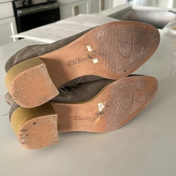 Clark’s Women’s Boots Size 9.5 - Picture 7 of 9